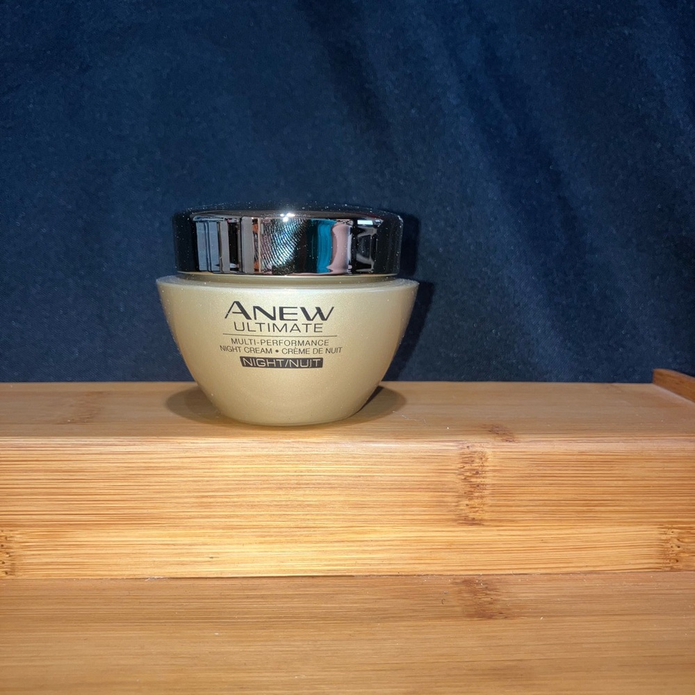 Anew Ultimate Multi-Performance Night Cream - Picture 2 of 2